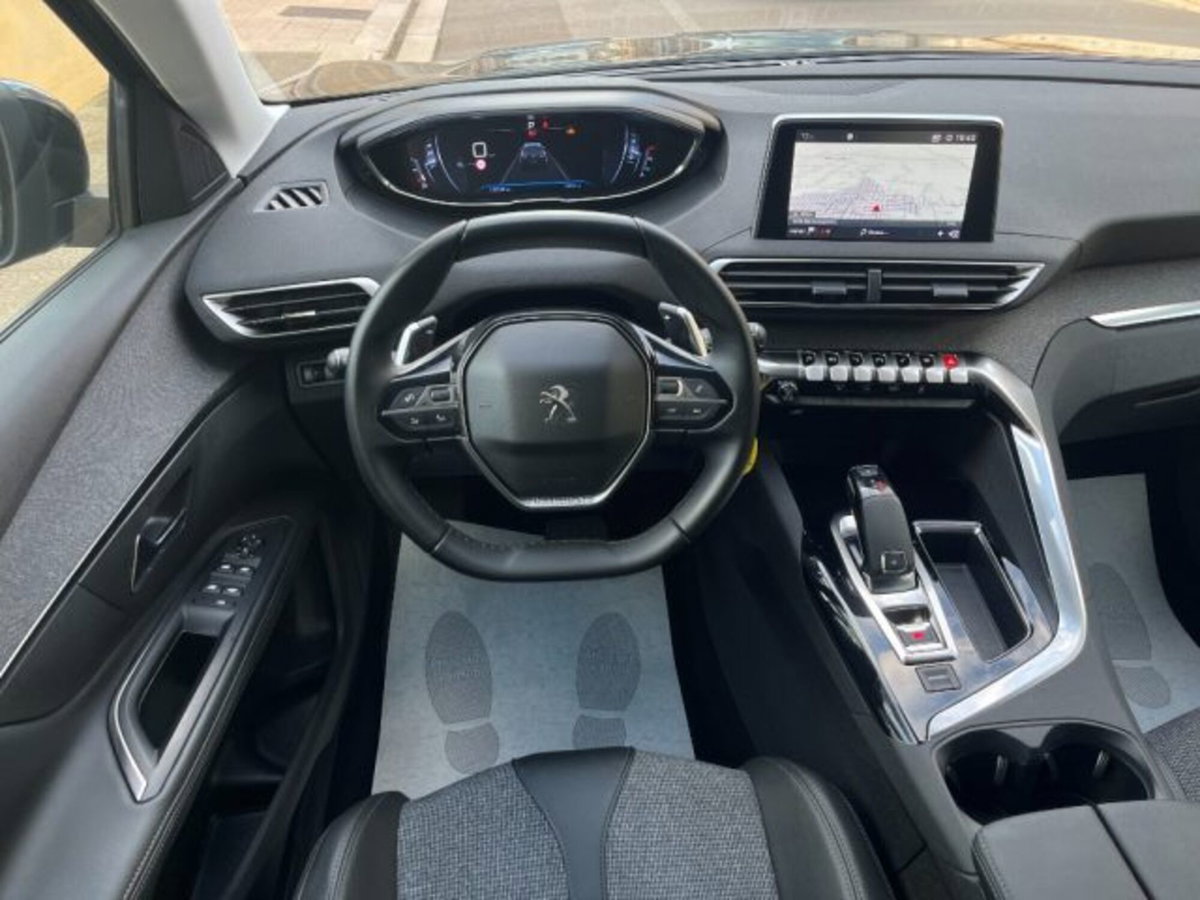 Peugeot 5008 BlueHDi 130 S&S EAT8 Allure (13)