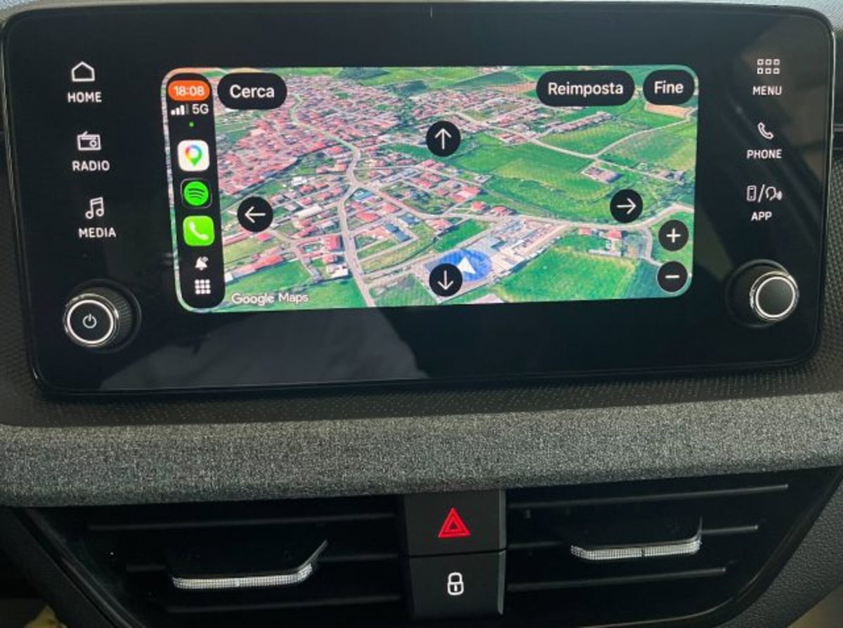 Skoda Kamiq 1.5 tsi Black Dots 150cv dsg (16)