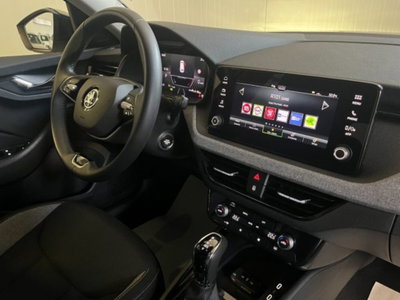 Skoda Kamiq 1.5 tsi Black Dots 150cv dsg (5)