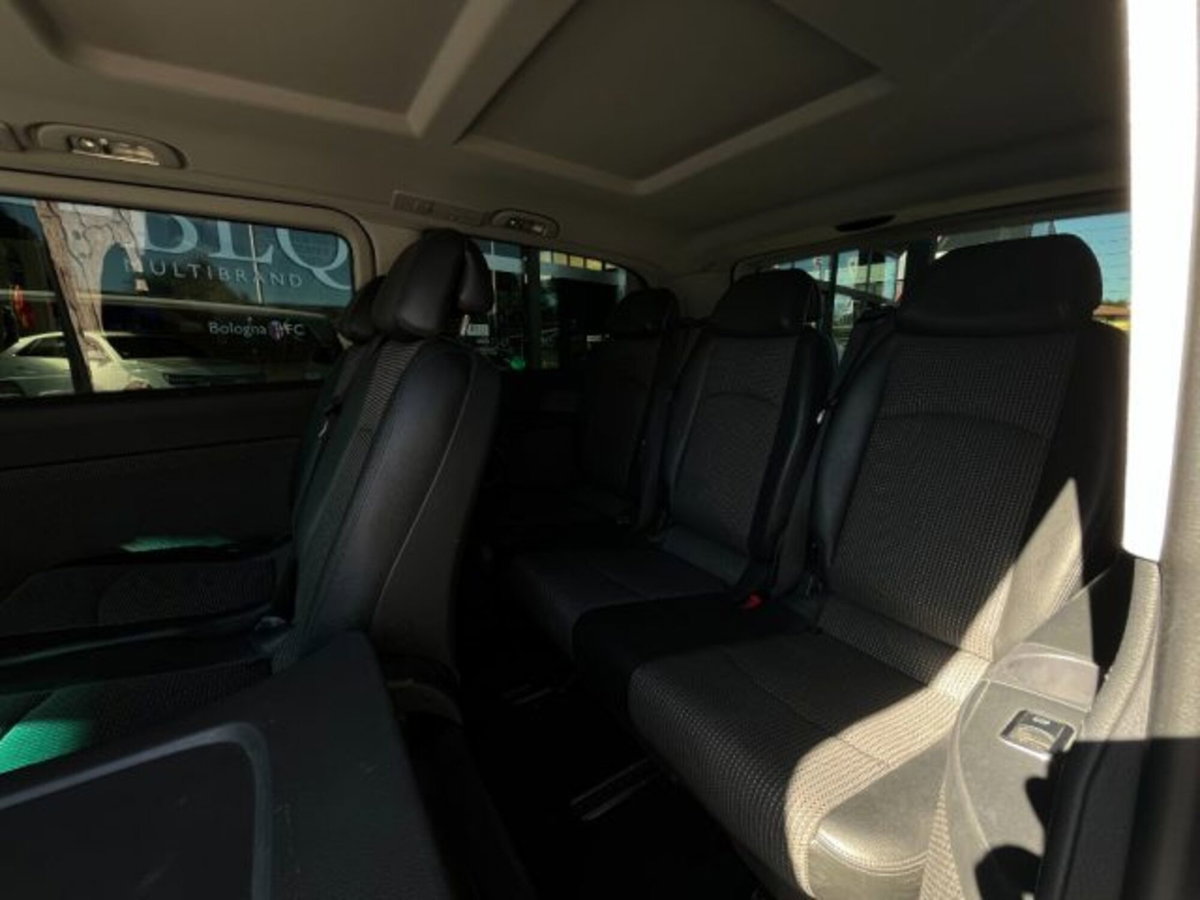 Mercedes-Benz Viano 2.2 CDI 4Matic Trend L (11)