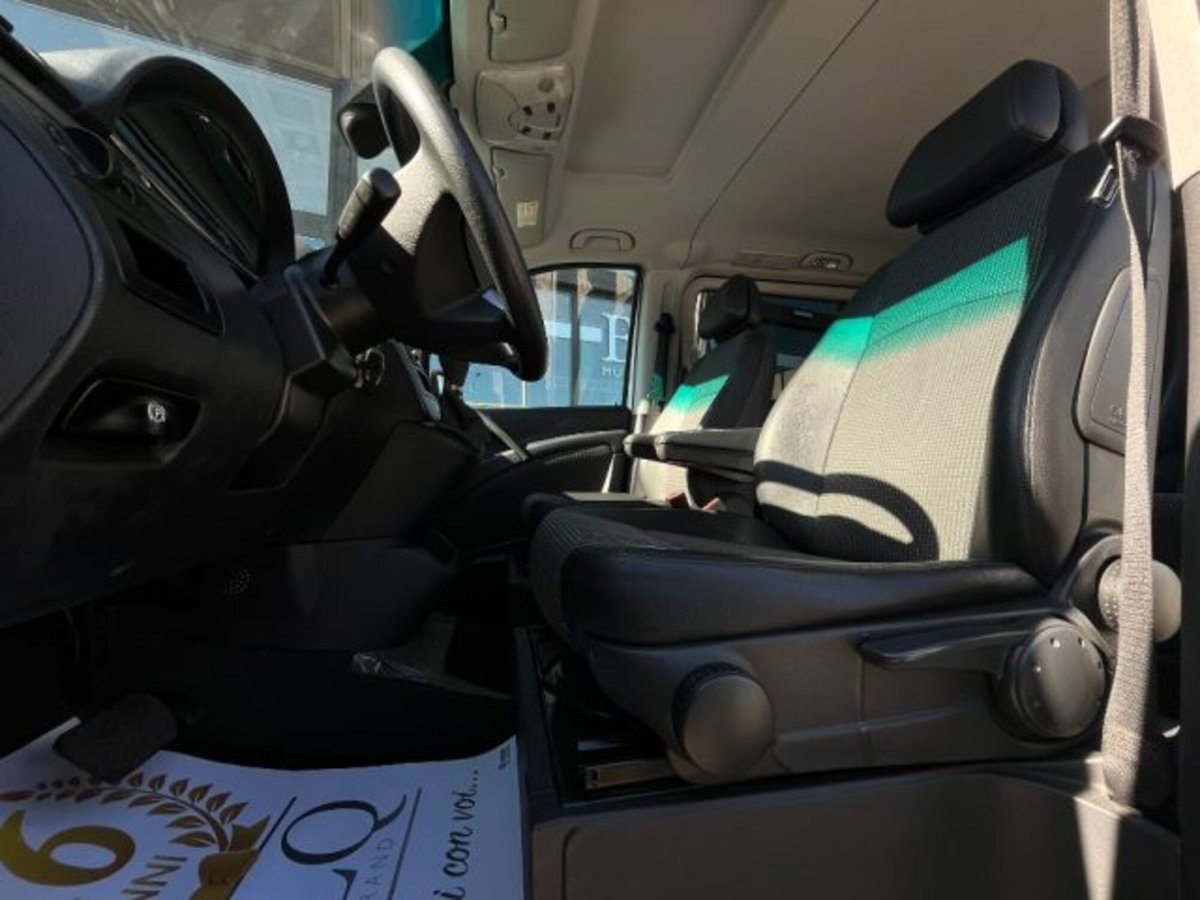 Mercedes-Benz Viano 2.2 CDI 4Matic Trend L (9)