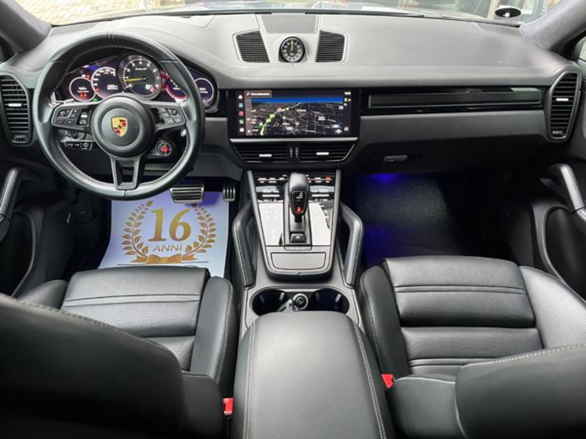 Porsche Cayenne Coupé 4.0 Turbo GT (12)