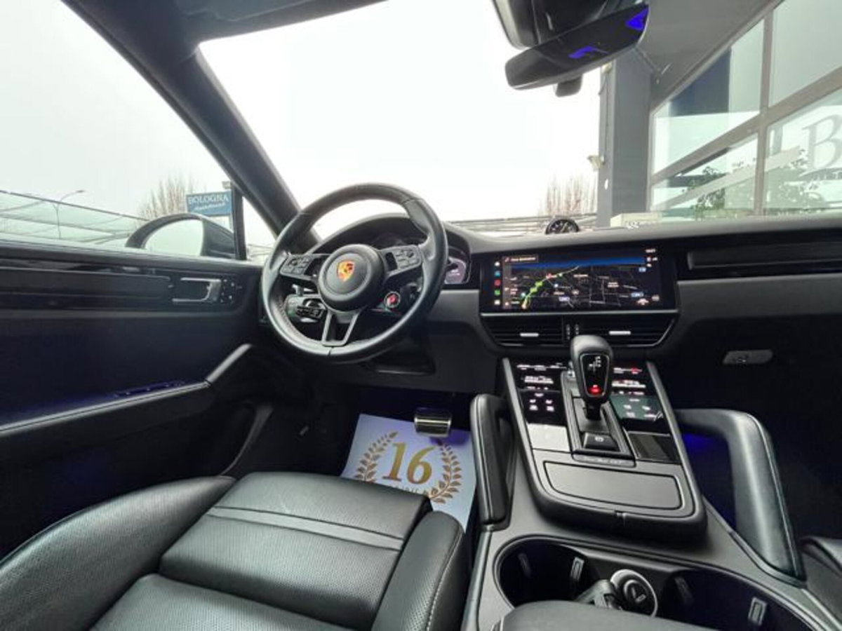 Porsche Cayenne Coupé 4.0 Turbo GT (13)