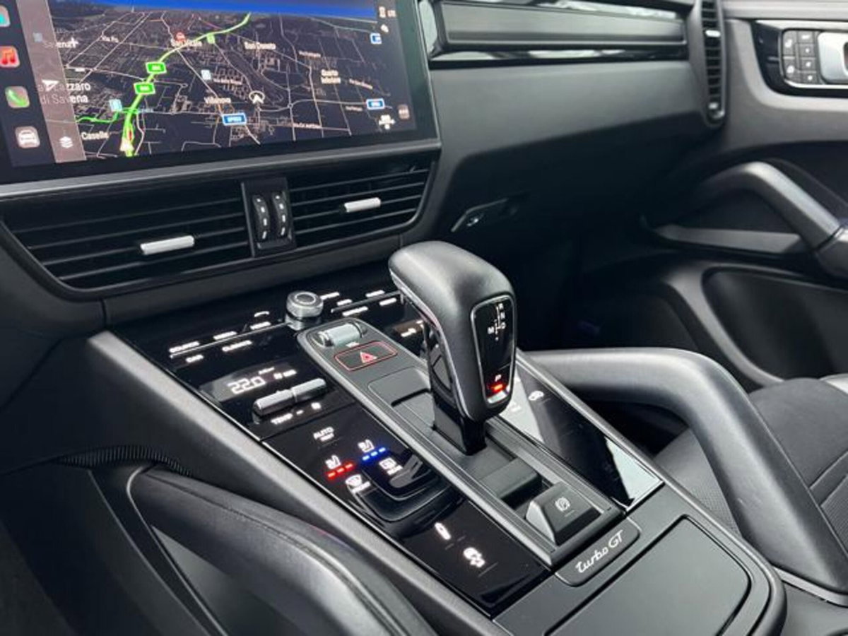 Porsche Cayenne Coupé 4.0 Turbo GT (15)