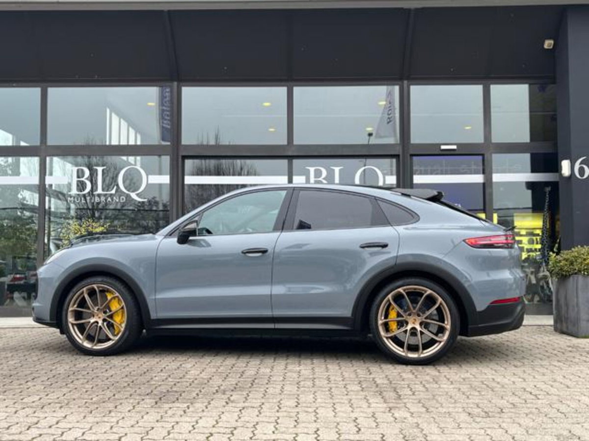 Porsche Cayenne Coupé 4.0 Turbo GT (6)