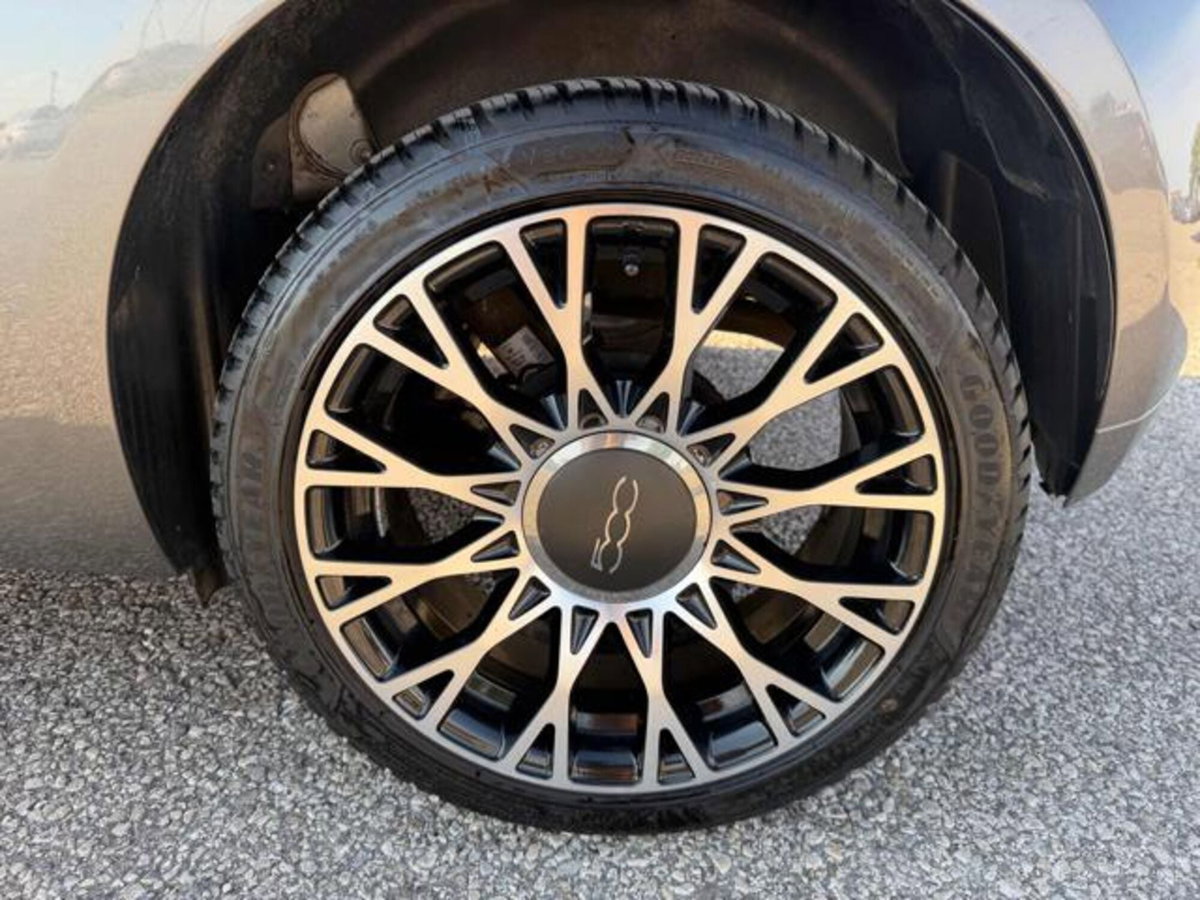Fiat 500 1.0 Hybrid Dolcevita (15)