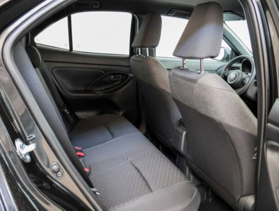 Toyota Yaris Cross 1.5h GR Sport Black Sky fwd 116cv e-cvt (12)