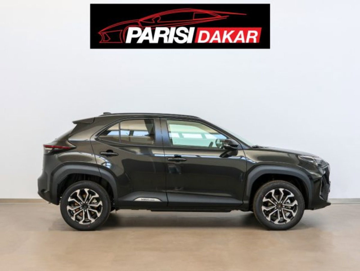 Toyota Yaris Cross 1.5h GR Sport Black Sky fwd 116cv e-cvt (6)