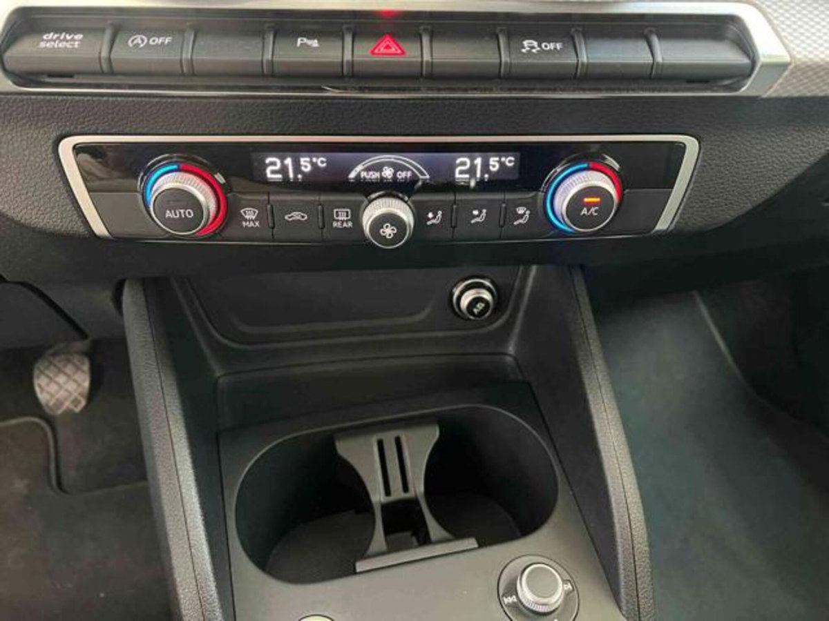 Audi Q2 Q2 30 TDI (5)