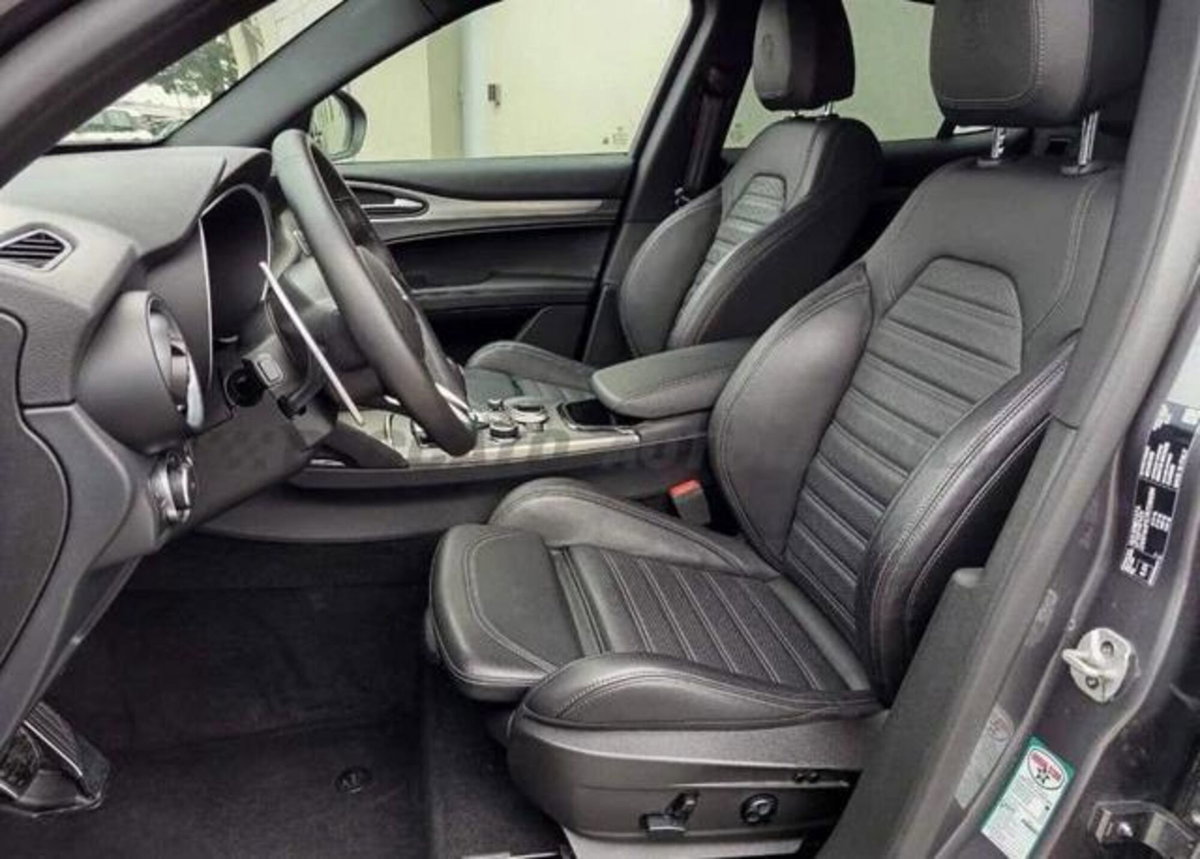 Alfa Romeo Stelvio Stelvio 2.2 Turbodiesel 210 CV AT8 Q4 Veloce (3)