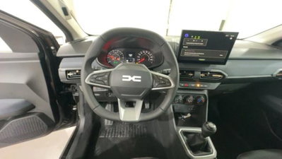 Dacia Sandero Stepway 1.2 Eco-G Expression 120cv auto (3)