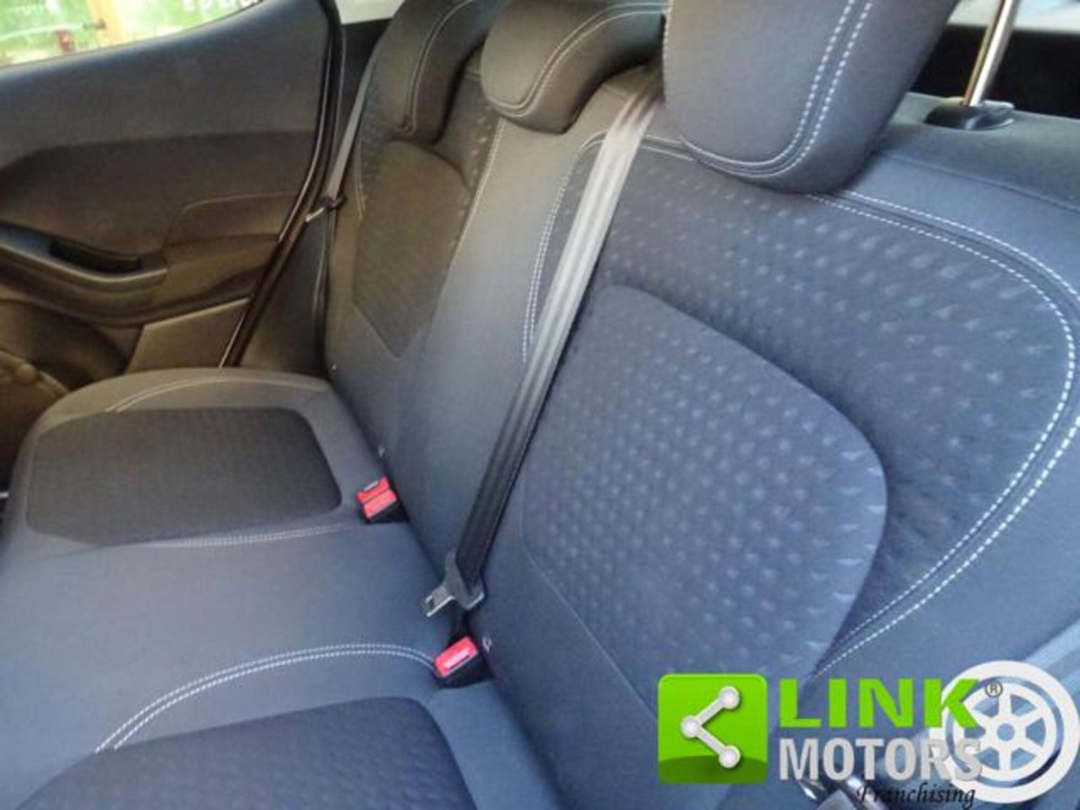 Ford Fiesta 1.5 TDCi 120 CV 5 porte Titanium (10)