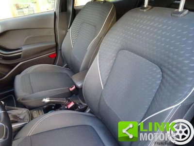 Ford Fiesta 1.5 TDCi 120 CV 5 porte Titanium (9)