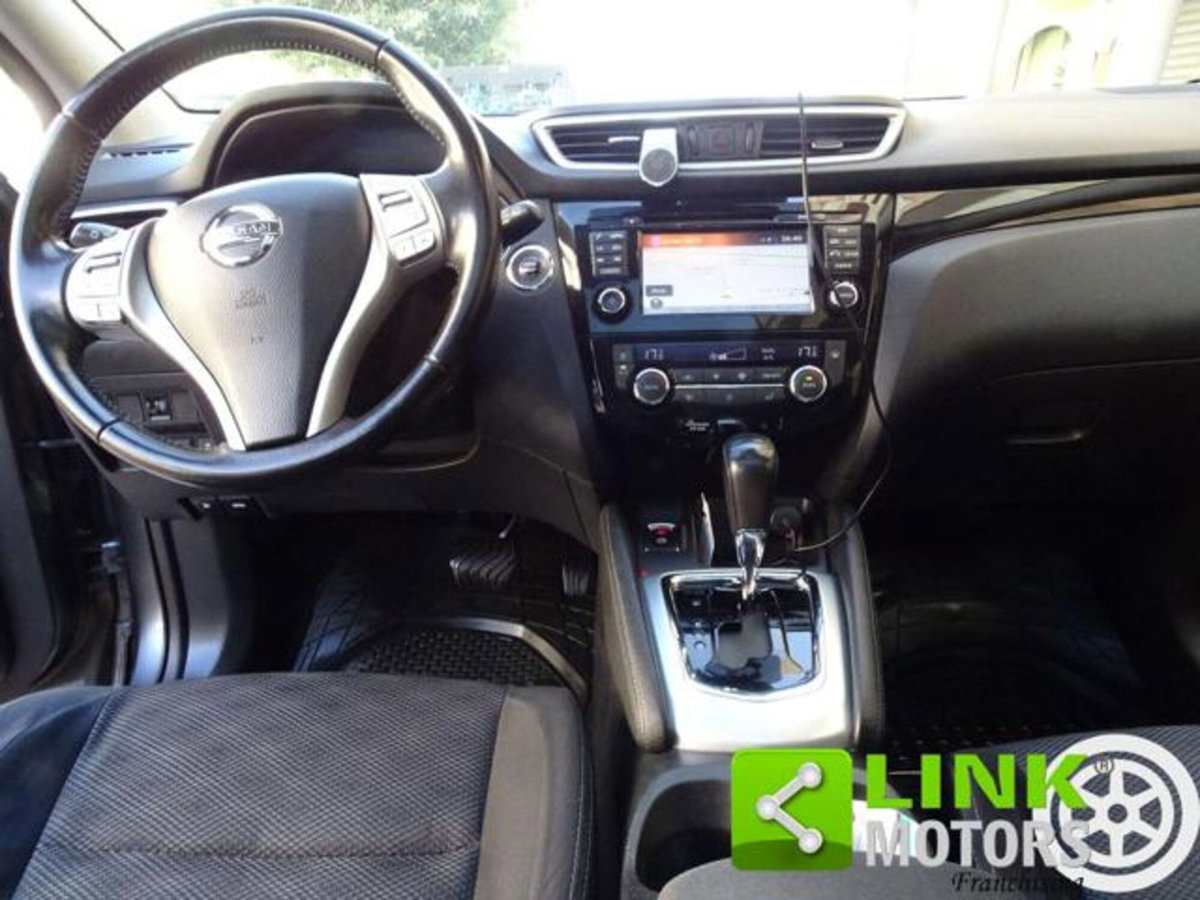 Nissan Qashqai 1.6 dCi DPF Tekna (10)