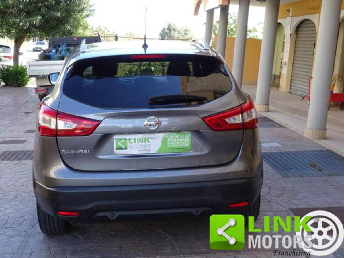Nissan Qashqai 1.6 dCi DPF Tekna (5)