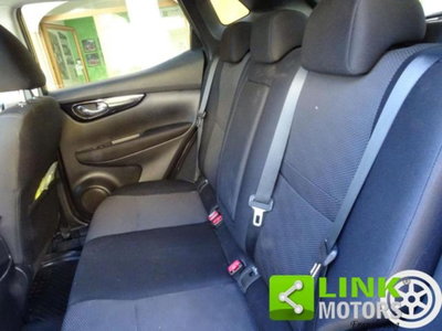 Nissan Qashqai 1.6 dCi DPF Tekna (9)