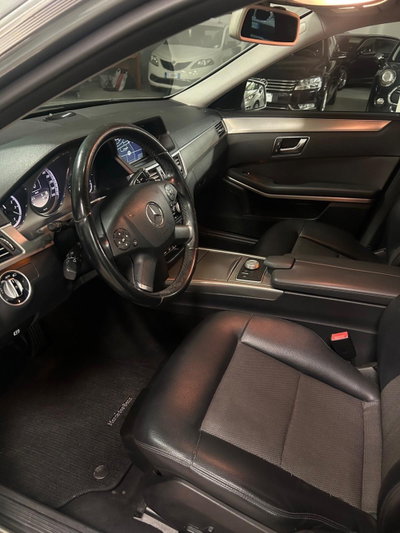 Mercedes-Benz Classe E 350 CDI BlueEFFICIENCY Avantgarde AMG (8)