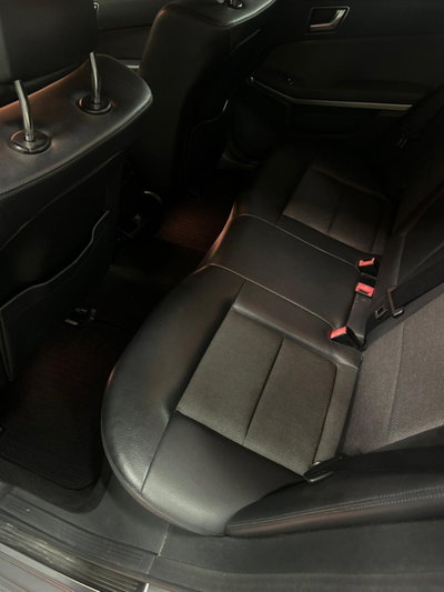 Mercedes-Benz Classe E 350 CDI BlueEFFICIENCY Avantgarde AMG (9)