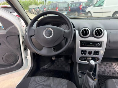 Dacia Sandero 1.4 8V GPL Lauréate (11)