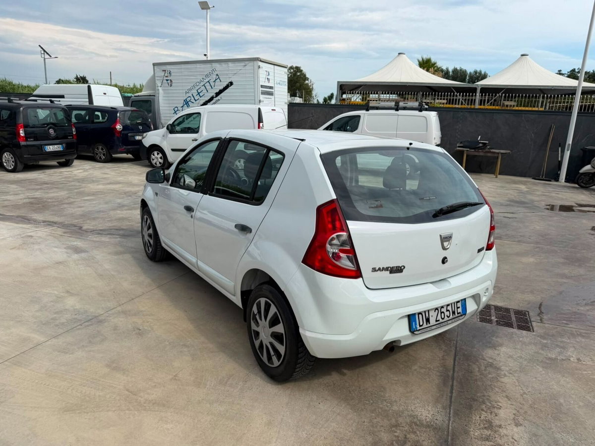 Dacia Sandero 1.4 8V GPL Lauréate (6)
