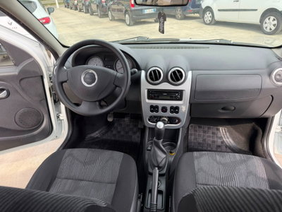 Dacia Sandero 1.4 8V GPL Lauréate (7)