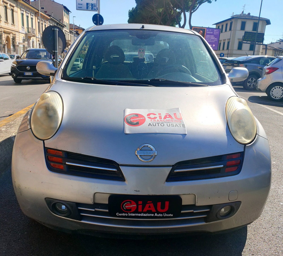 Nissan Micra 1.4 16V 3 porte Tekna (4)