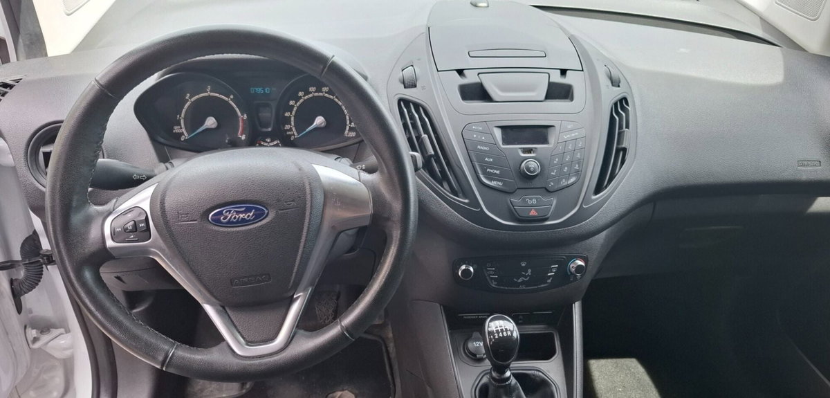 Ford Transit Courier 1.5 TDCi 75CV  Trend (6)