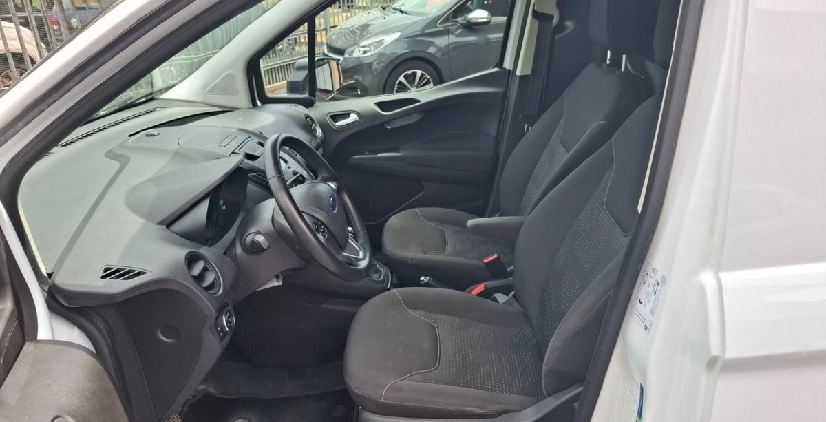 Ford Transit Courier 1.5 TDCi 75CV  Trend (8)