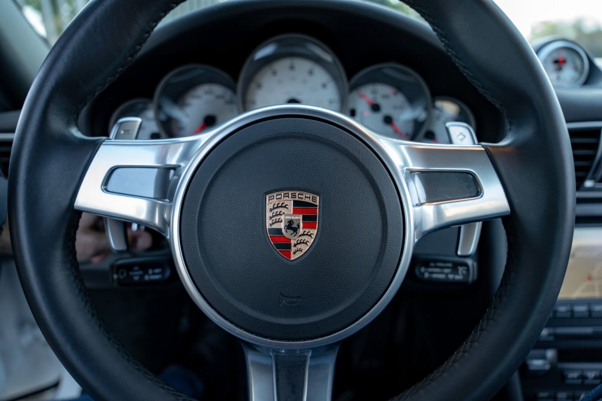 Porsche 911 Coupé Carrera 4S (19)