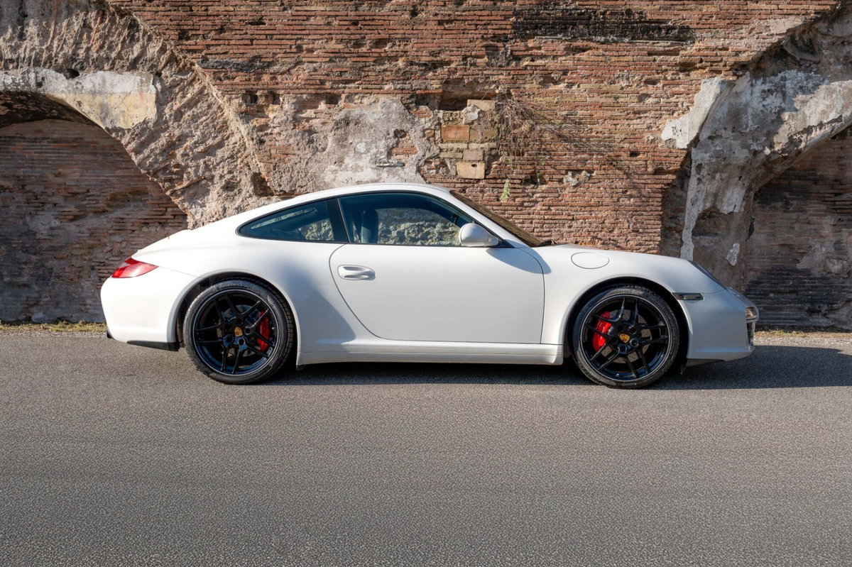 Porsche 911 Coupé Carrera 4S (3)