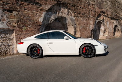 Porsche 911 Coupé Carrera 4S (5)