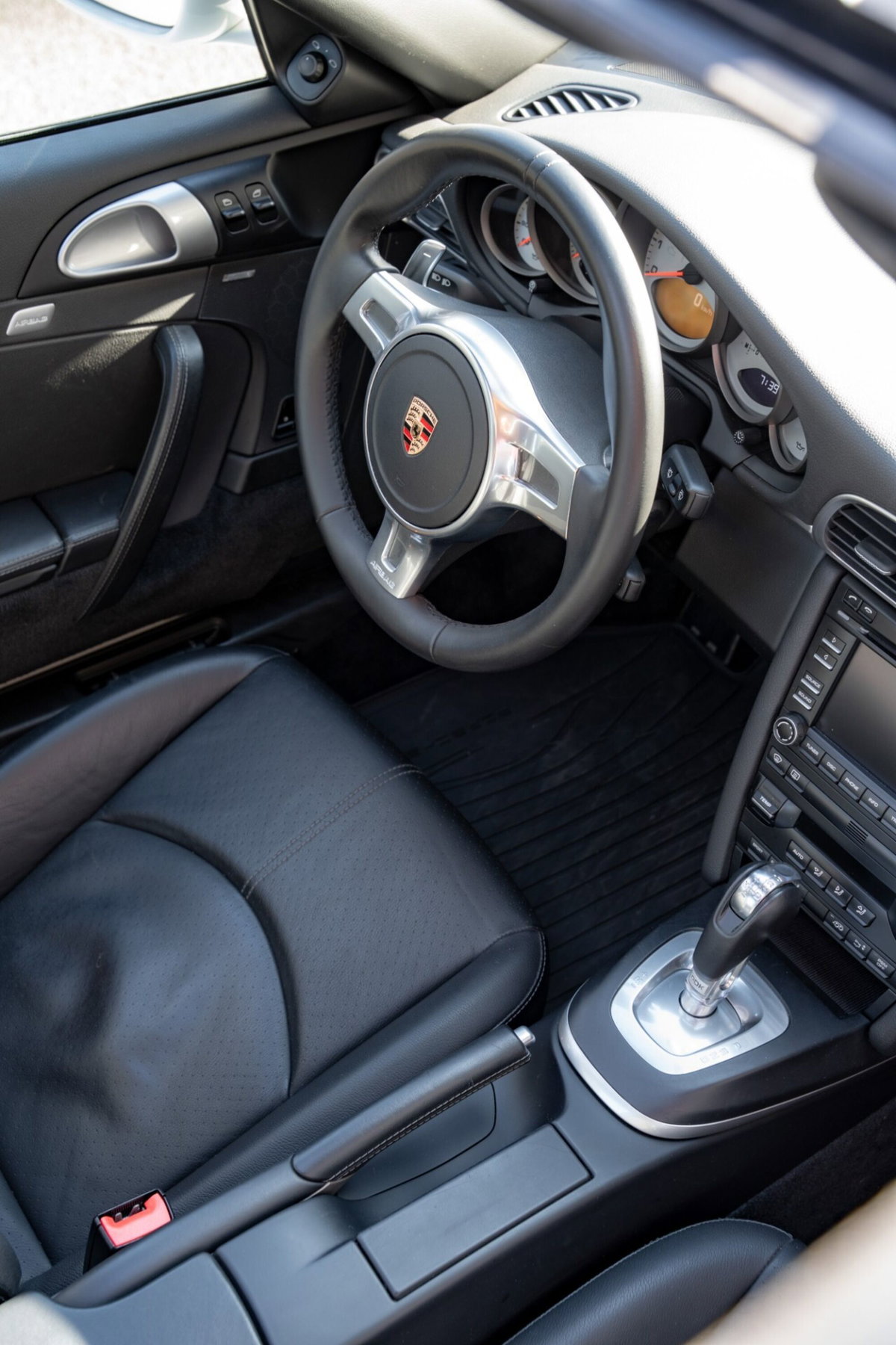 Porsche 911 Coupé Carrera 4S (8)