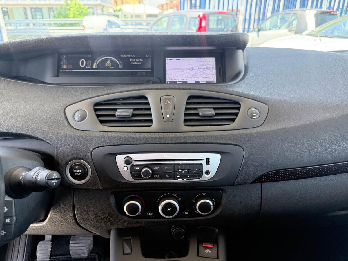 Renault Scenic E-Tech Electric XMod 1.5 dCi 110CV EDC Wave (13)