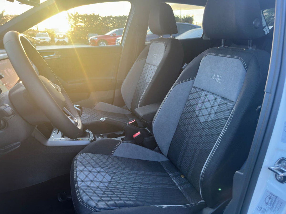 Volkswagen Polo 1.0 tsi R-Line 95cv (14)