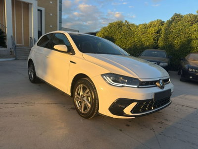 Volkswagen Polo 1.0 tsi R-Line 95cv (2)