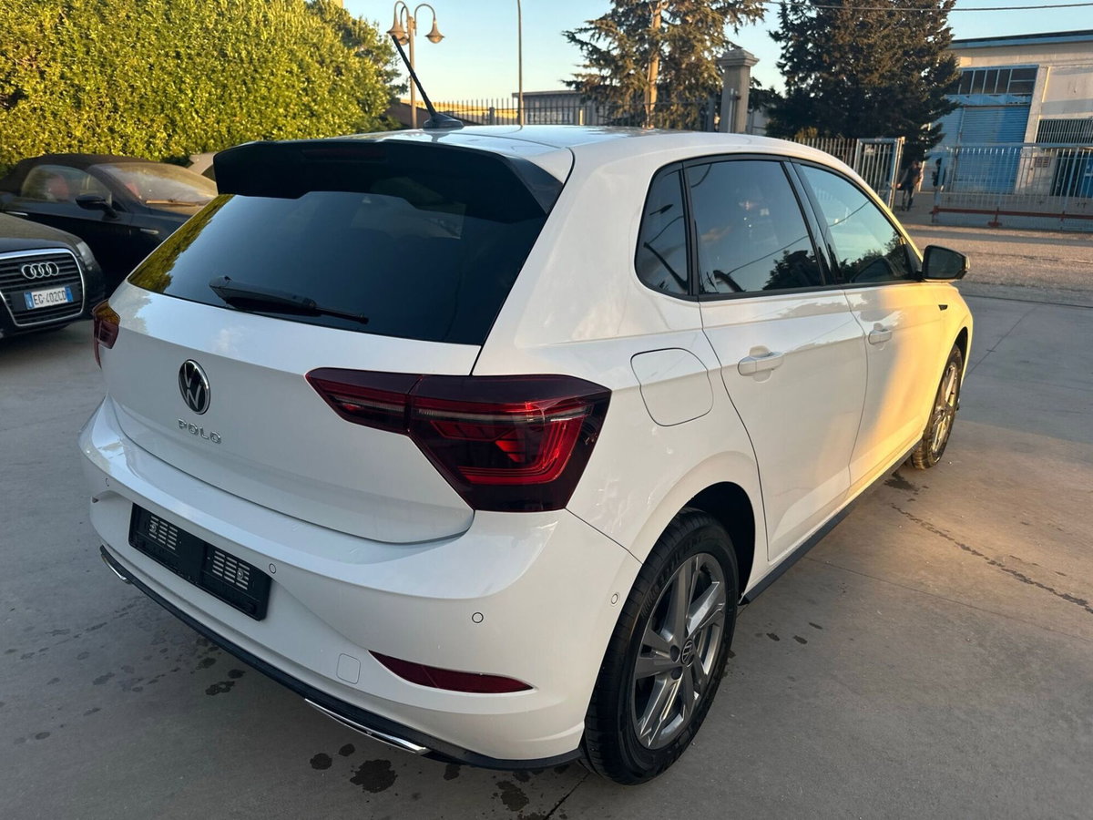 Volkswagen Polo 1.0 tsi R-Line 95cv (4)
