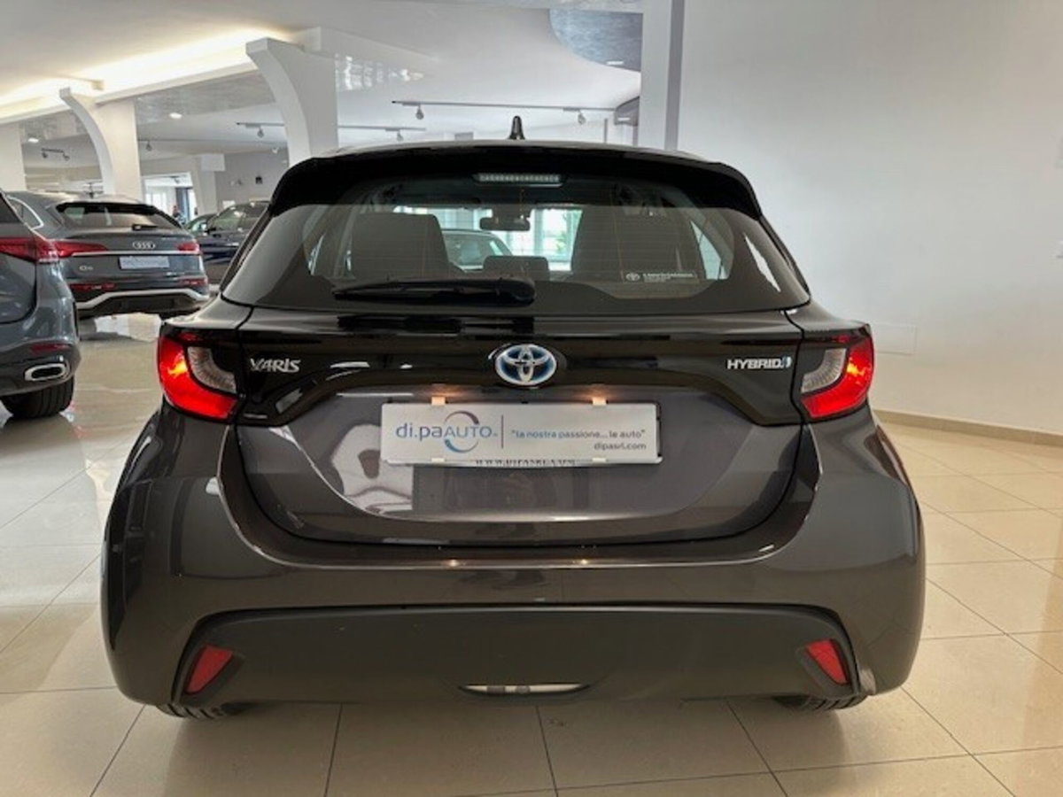 Toyota Yaris 1.5 Hybrid 5 porte Energy (5)