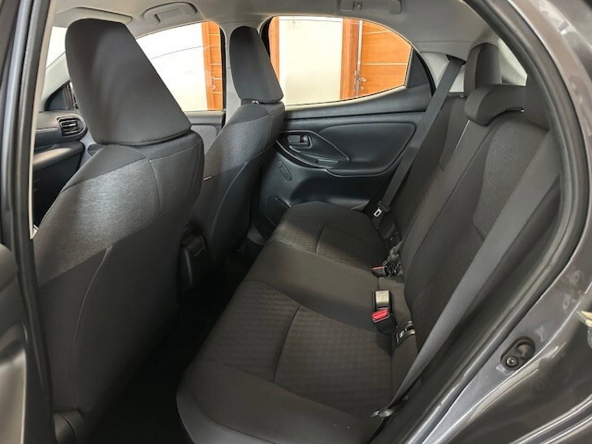 Toyota Yaris 1.5 Hybrid 5 porte Energy (9)
