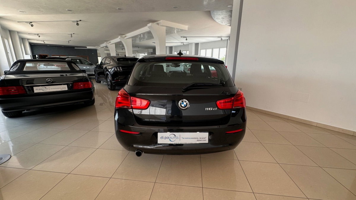 BMW Serie 1 116d 2.0 116CV cat 5 porte Attiva DPF (3)