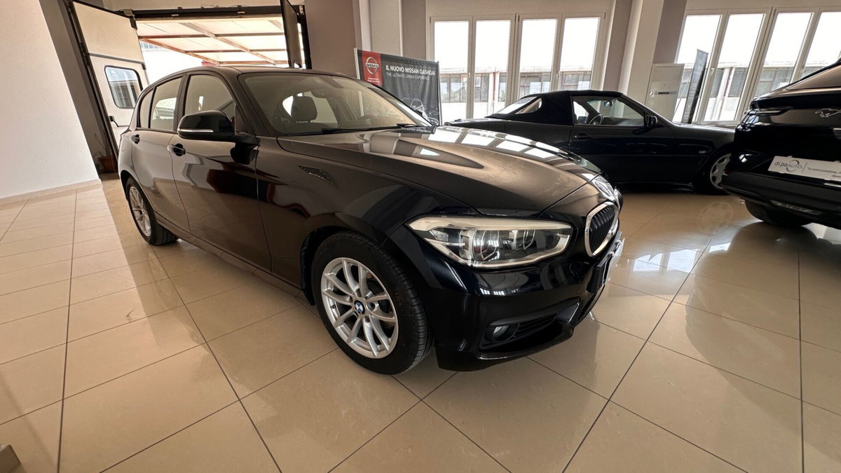 BMW Serie 1 116d 2.0 116CV cat 5 porte Attiva DPF (5)