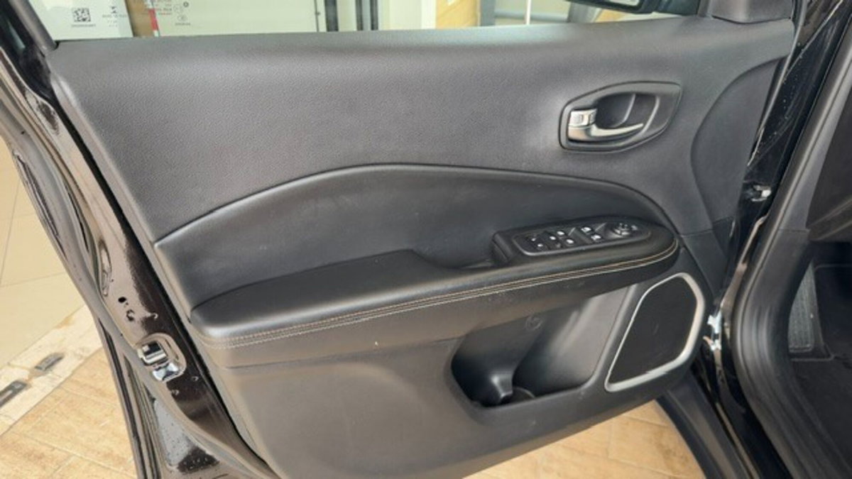 Jeep Compass 1.6 Multijet II 2WD Longitude (10)