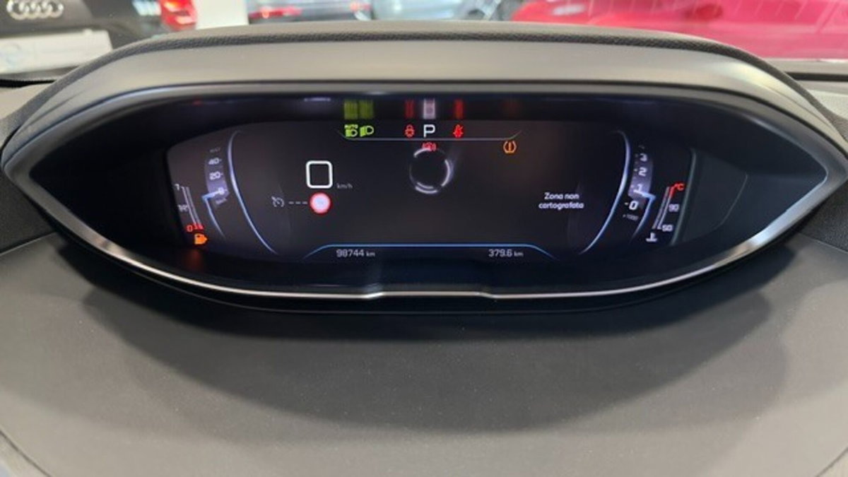 Peugeot 3008 BlueHDi 130 S&S EAT8 Allure Pack (12)