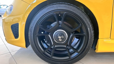 Abarth 595 595 1.4 Turbo T-Jet 160 CV Pista (7)