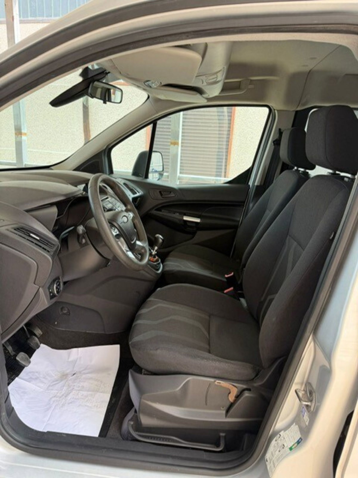 Ford Tourneo Connect 1.6 TDCi 115 CV Plus (7)