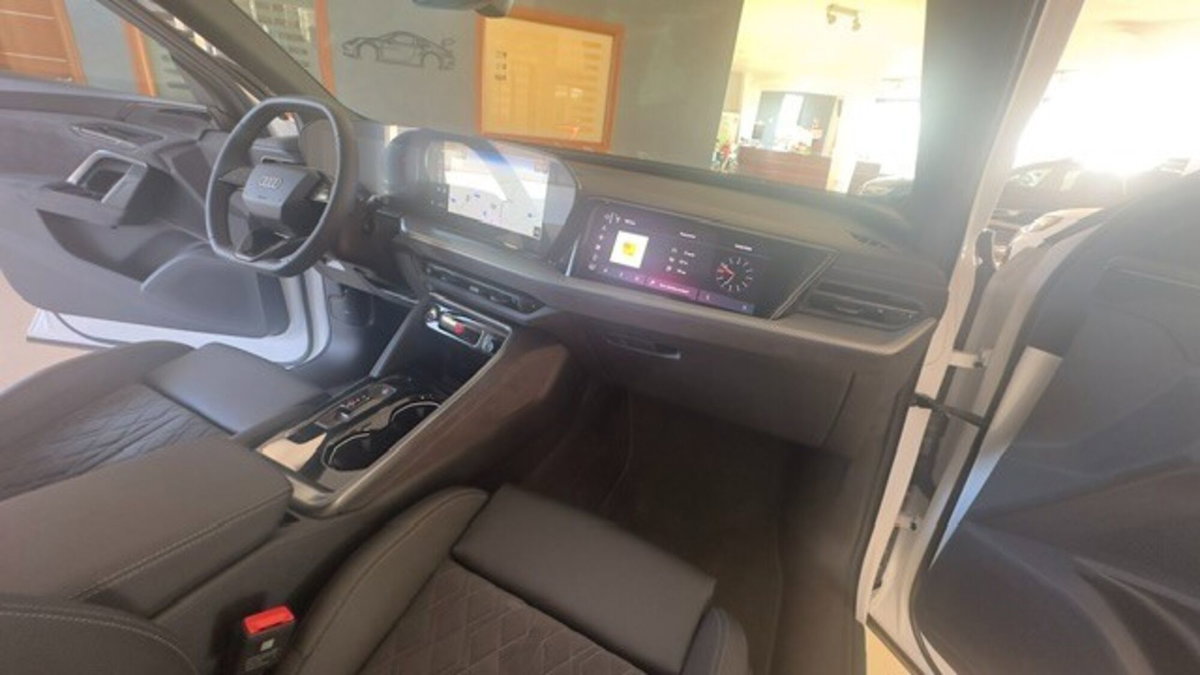 Audi Q5 Sportback 2.0 e-hybrid S line edition quattro 367cv s-tronic (18)