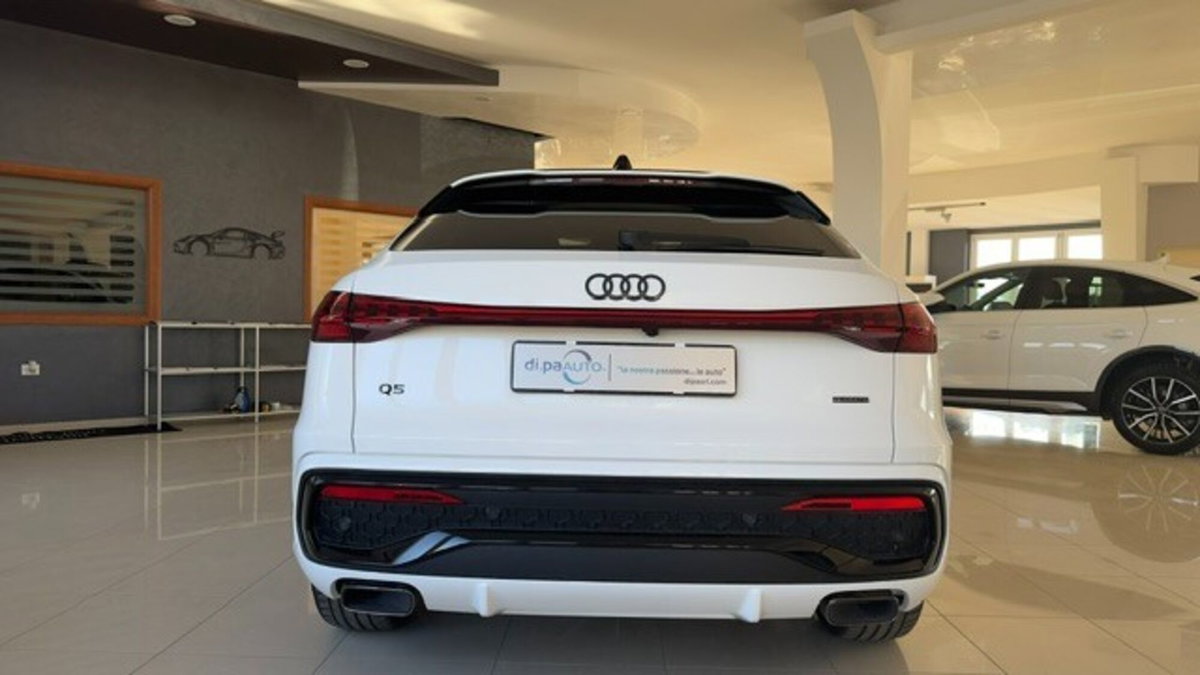 Audi Q5 Sportback 2.0 e-hybrid S line edition quattro 367cv s-tronic (6)