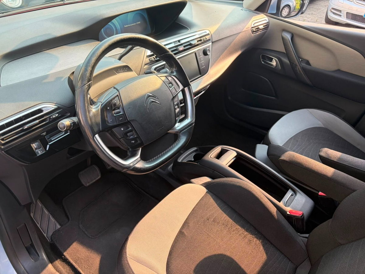 Citroen C4 Picasso 1.6 e-HDi 115 ETG6 Exclusive (8)