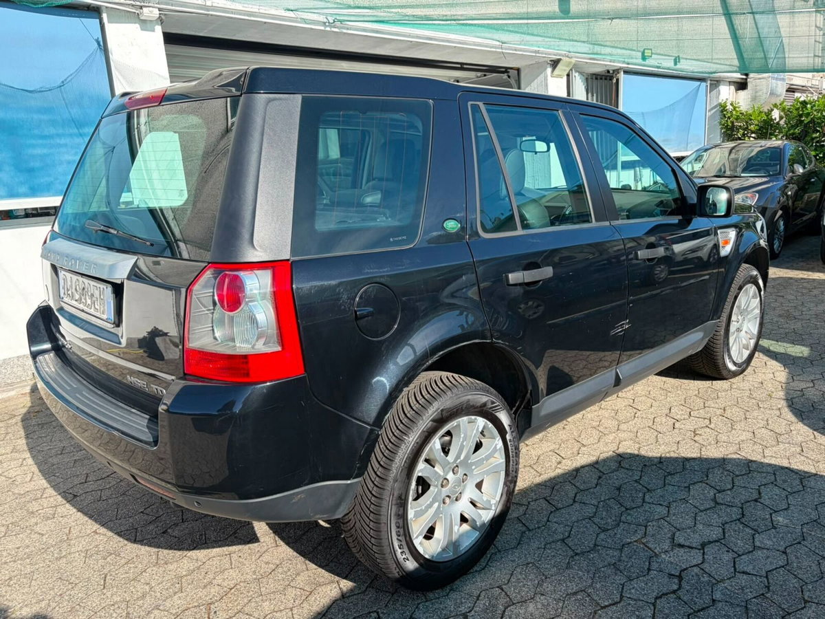 Land Rover Freelander 2.2 TD4 S.W. HSE (4)