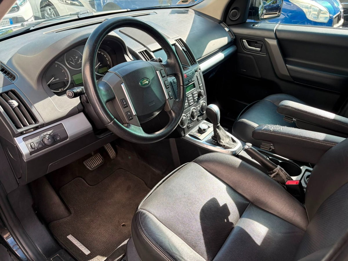 Land Rover Freelander 2.2 TD4 S.W. HSE (8)