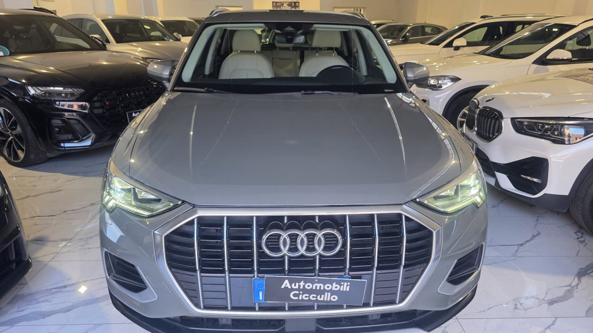 Audi Q3 35 TDI quattro S tronic Business Advanced